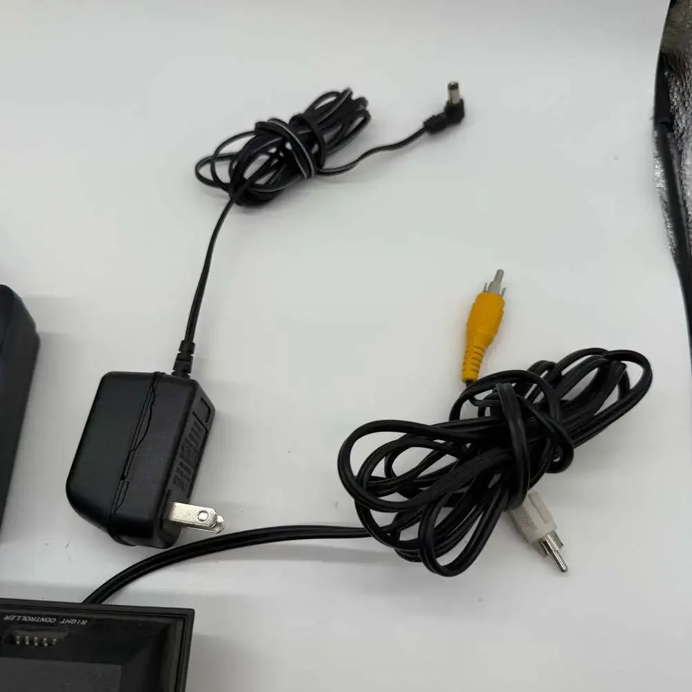 Atari Flashback 2 Game Console with cords and‎ controller - Picture 5 of 8